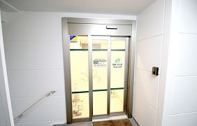 入口