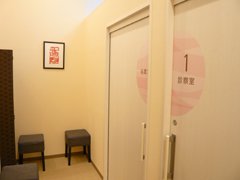 診察室入口