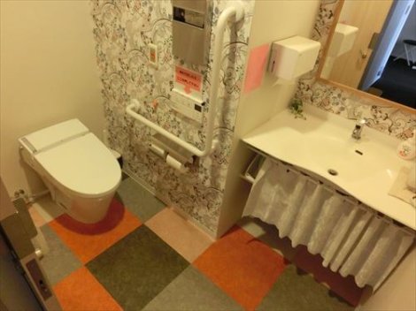 女性用トイレ